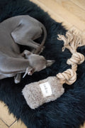 Mellow Pet Store – Wollen trektouwspeeltje – beige – S/M/L – wol met jute handvat